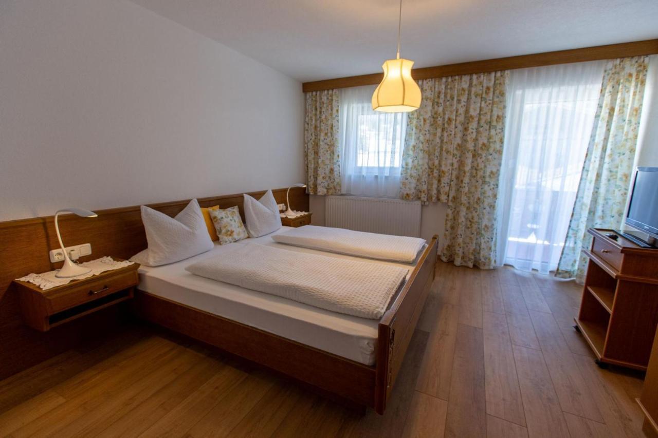 Gaestehaus Alpenstern แอห์วัลด์ ภายนอก รูปภาพ